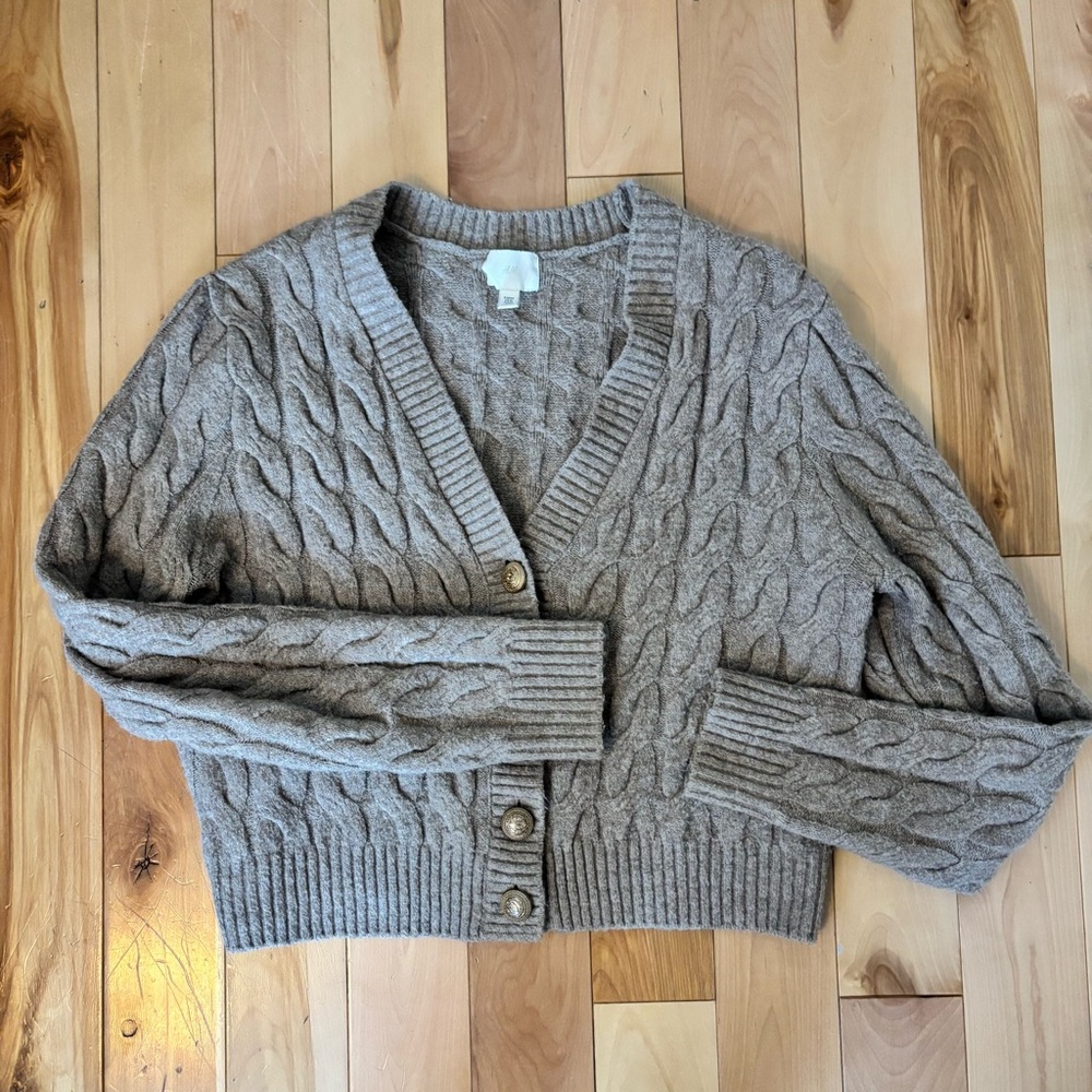 H&M Cable Knit Cropped Cardigan Sweater